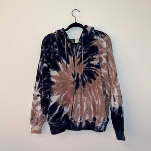 Tie-Dye Oversized Zip-Up Hoodie